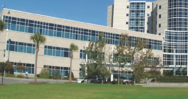 依靠UPS電源 確保醫(yī)療設(shè)備全天候運(yùn)行